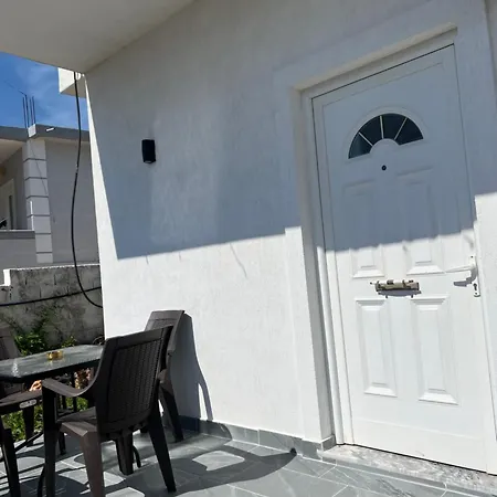 Twins Apartament Ksamil